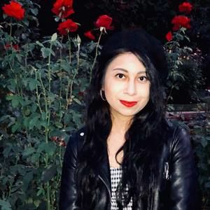 Meet your Posher, Claudia